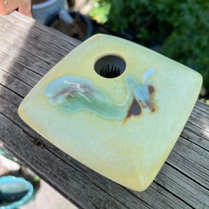 Georgetown Pottery Ikebana Frog Vase Preowned 5” x 5”